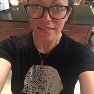 Meet your Posher, Dana